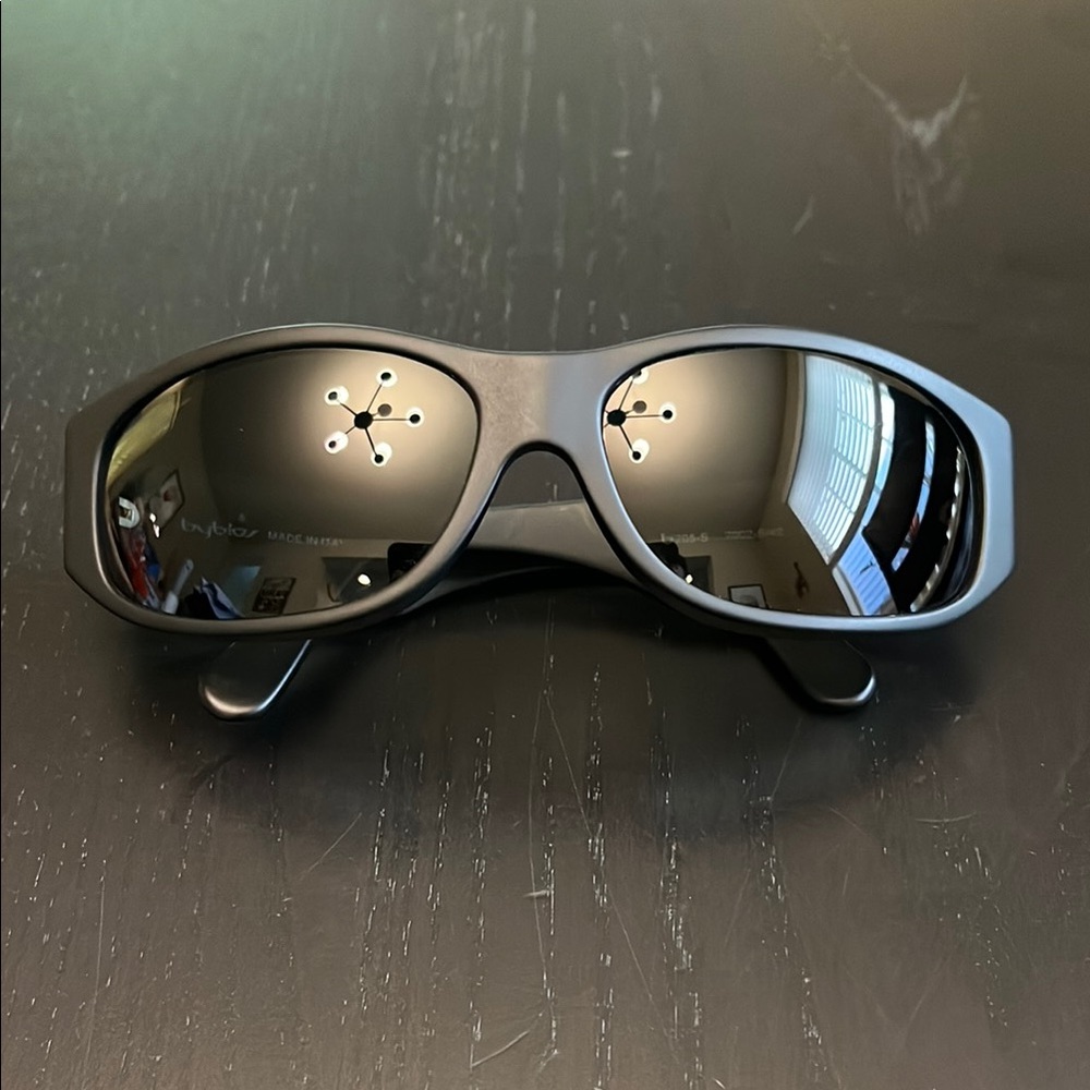 Byblos 205-S Size Small Sunglasses